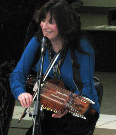 Verlene with Nyckelharpa